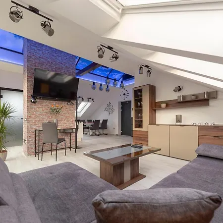 Апартаменты Luiza's